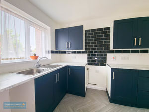 Kitchen- click for photo gallery